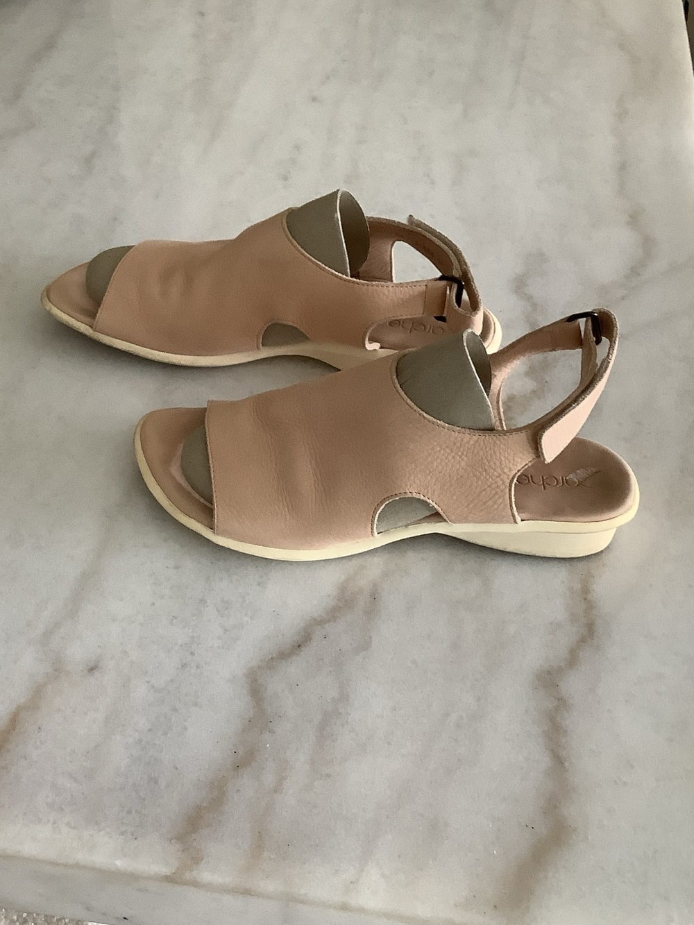 Arche Women's Open-Toe Slingback Sandal in Blush